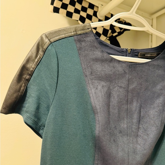 BCBG Maxazria Leather and Suede Zip back Leather Waist Top - Size M - Picture 3 of 7